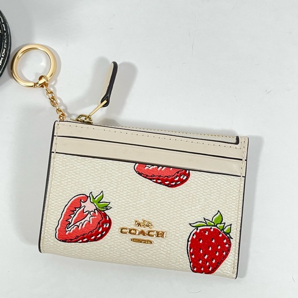 Coach Mini Skinny Id Case With Strawberry Print NWT - Picture 1 of 6